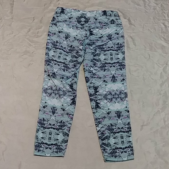 Athleta Cosmic Chaturanga Crop Leggings - Picture 4 of 5